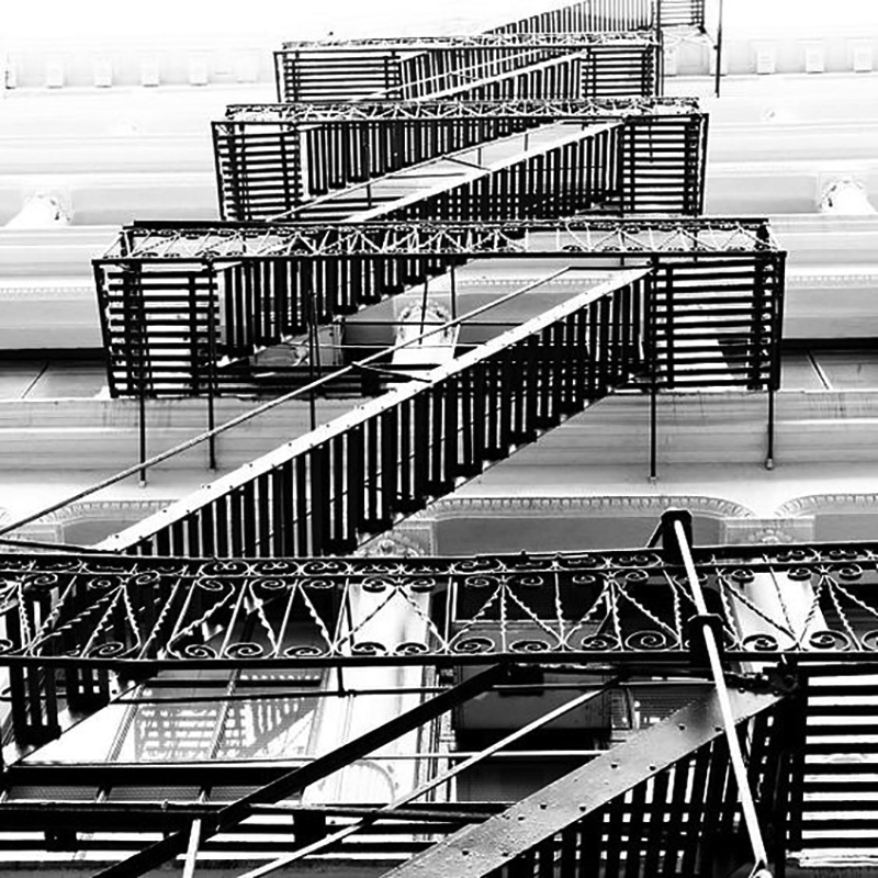 Sute eskailera argazki-KARRATUA