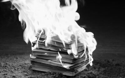 Literaturak txingarrari putz egin behar dio, suari egurra eman