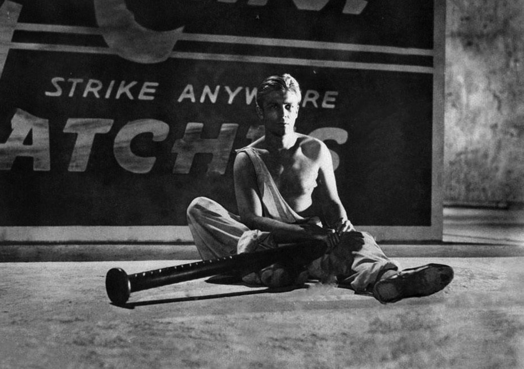 The Incredible Shrinking Man filmaren fotograma bat