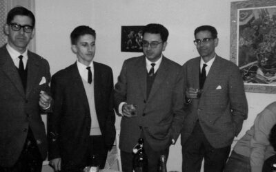 Bi bide ikusten genituen: Gandhiren borroka bortxagabea,  edo-ta, jakina, bortxazko borroka