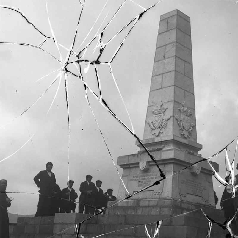 Nafarroako Monumentu Historiko eta Artistikoen Komisioari emate ekitaldia-Julio Altadillen argazkia